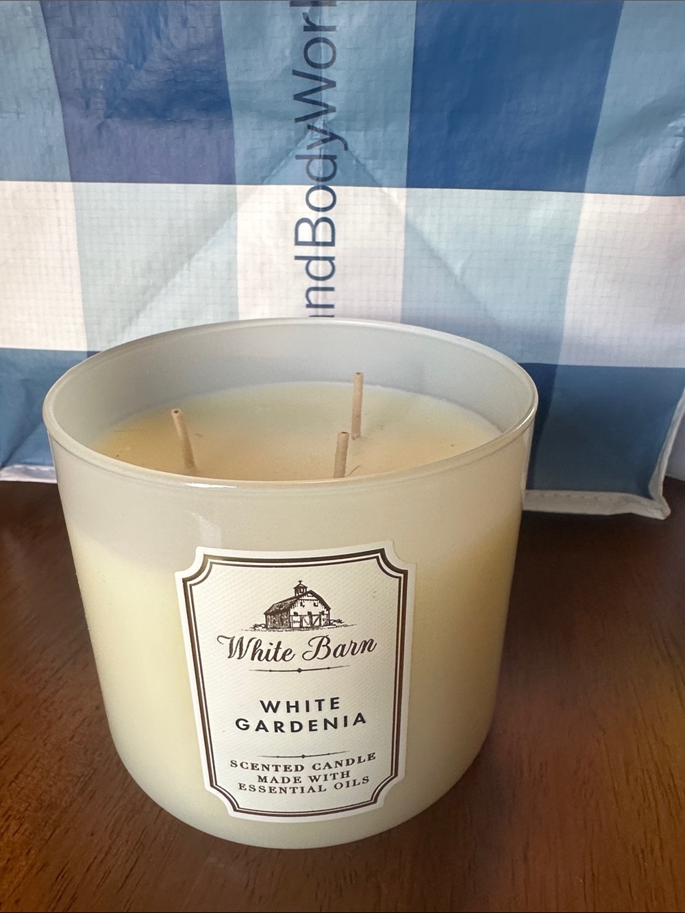 White Barn Cream White Gardenia 3-Wick Scented Candle